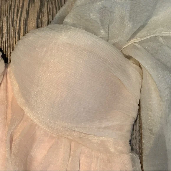 House of Harlow 1960 X REVOLVE Burna Blouse Cream Sz M Romantic Flouncy Coquette - Picture 8 of 16